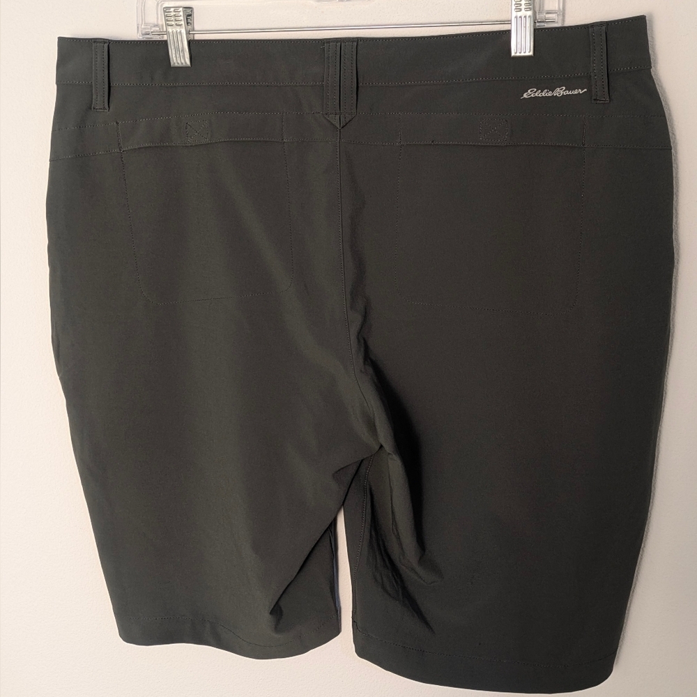 Eddie Bauer First Ascent Women’s 16 Nylon Spandex Hiking Shorts Gray Inseam 10"